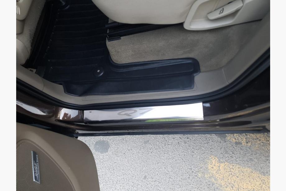 Audi Q7 2005–2015 Krom dørtrinslister (4 stk., Carmos) Foto 2