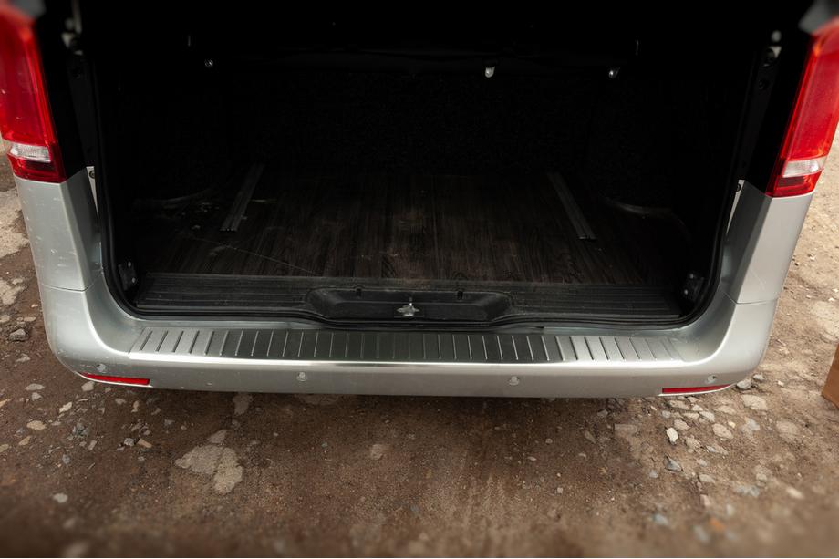 Mercedes Vito/V-klasse W447 2014– Krom bagkofangerbeskytter OmsaLine (rustfrit stål) Blank Image