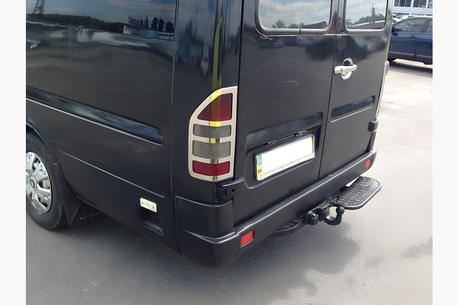 Mercedes Sprinter W901/902/903/904/905 1995–2006 Krom pyntelister til bremselygter (2 stk., rustfrit stål) OmsaLine - Italiensk rustfrit stål Image
