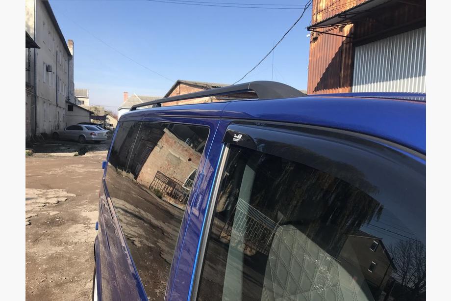 Volkswagen T5 Transporter 2003–2010 Sorte tagrælinger Foto 5