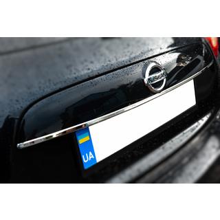 Kromliste over nummerplade (rustfrit stål) Nissan Juke 2010–2019 foto 2