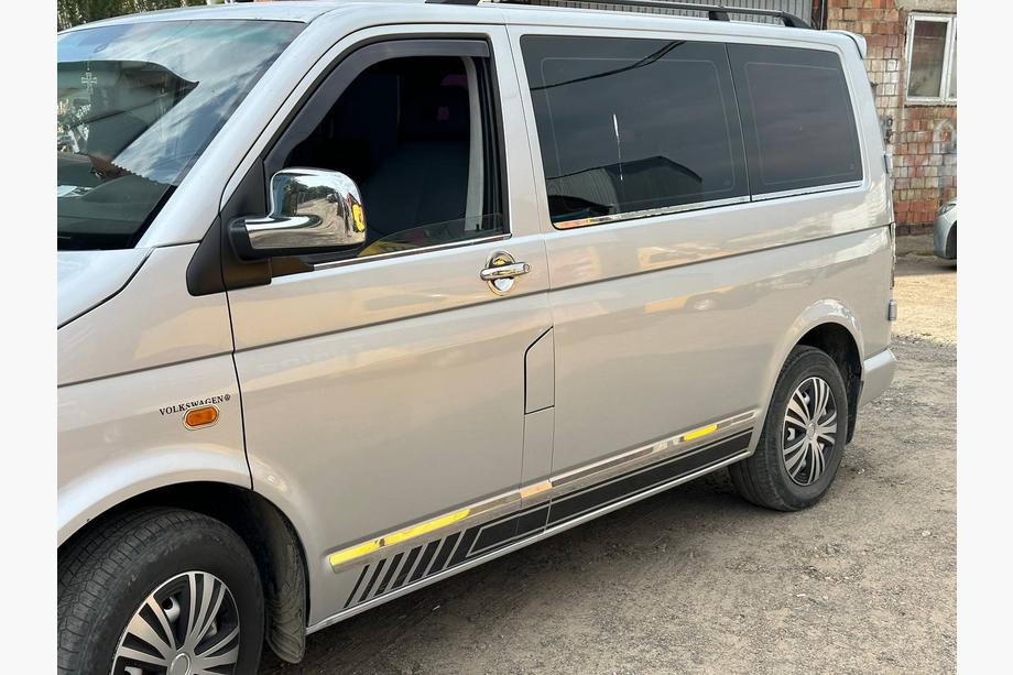 Volkswagen T5 2010–2015 Dørlister i rustfrit stål (krom) 1 dør, kort version, Carmos – tyrkisk stål Foto 16