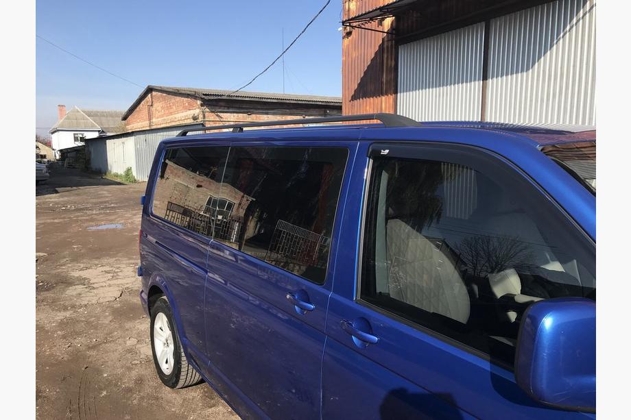 Volkswagen T6 2015–2024 Sorte tagrælinger Kort akselafstand, plastfødder Foto 4