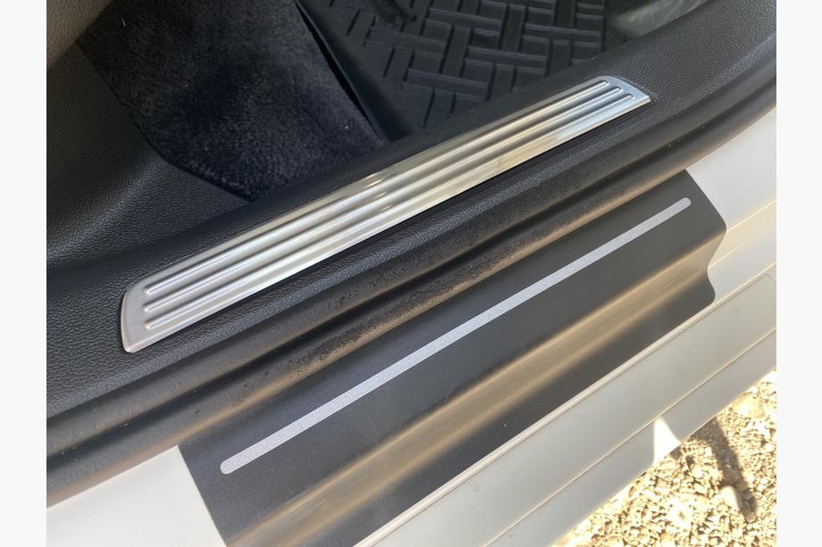 Volkswagen Passat B8 2015–2023 Carmos indvendige dørtrinslister (4 stk., rustfrit stål) Foto 7