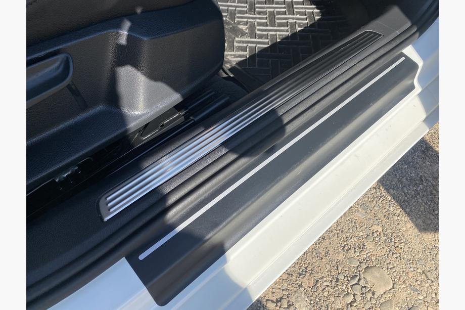 Volkswagen Passat B8 2015–2023 Carmos indvendige dørtrinslister (4 stk., rustfrit stål) Foto 2