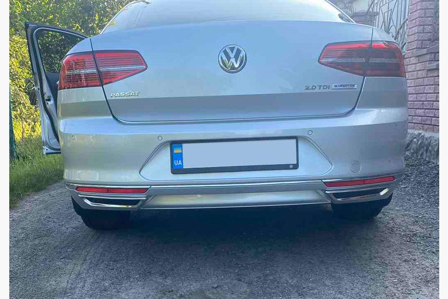 Volkswagen Passat B8 2015–2023 Udstødningsimitations-dæksler SD/SW (2015-2018, 2 stk., rustfrit stål) OmsaLine - italiensk rustfrit stål Foto 2