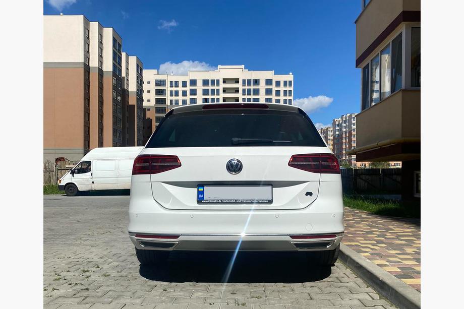 Volkswagen Passat B8 2015–2023 Udstødningsimitations-dæksler SD/SW (2015-2018, 2 stk., rustfrit stål) OmsaLine - italiensk rustfrit stål Foto 3
