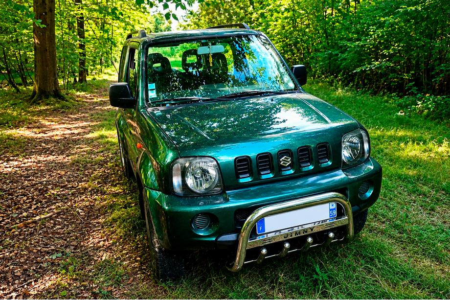 Suzuki Jimny 1998–2018 Bullbar QT006 (rustfrit stål) Image