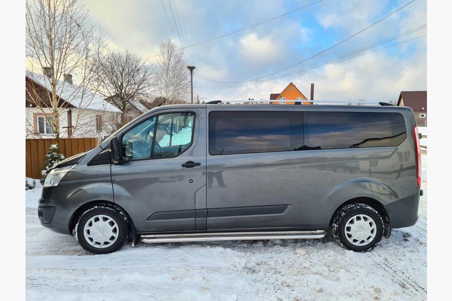 Ford Custom 2013–2022 Krom tagrælinger Kort, plastfødder Image