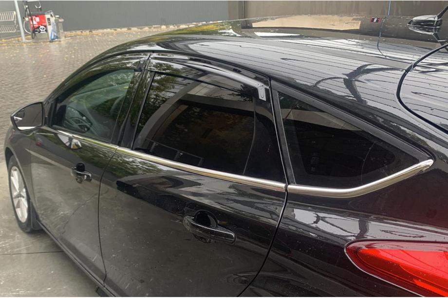 Ford Focus III 2011–2017 Nederste vindueslister (8 stk., rustfrit stål) Foto 3