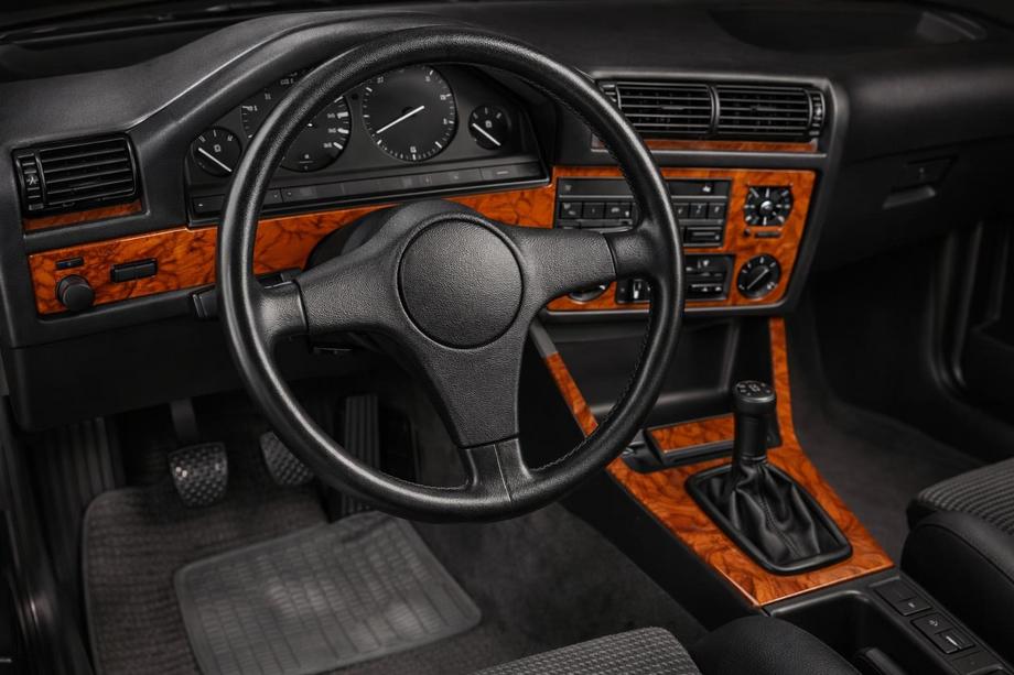 BMW 3-serie E30 1982–1994 Instrumentbordbeklædning Mørkt træ Image