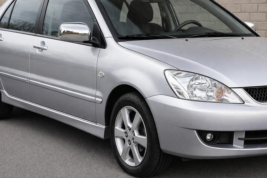 Mitsubishi Lancer 9 2004–2008 Krom spejldæksler (2 stk.) Image