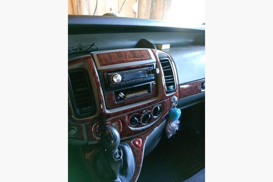 Renault Trafic 2001–2015 Instrumentbordbeklædning Trælook Foto 12