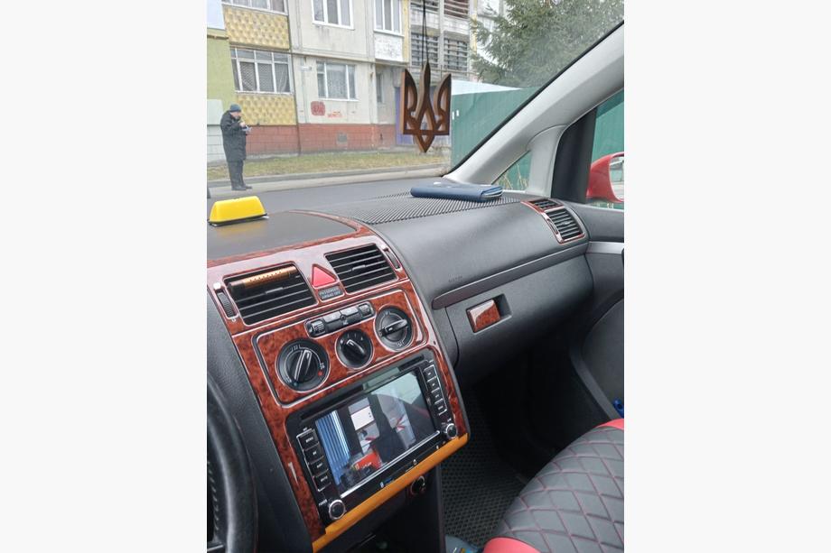 Volkswagen Touran 2003–2010 Instrumentbordbeklædning Foto 8