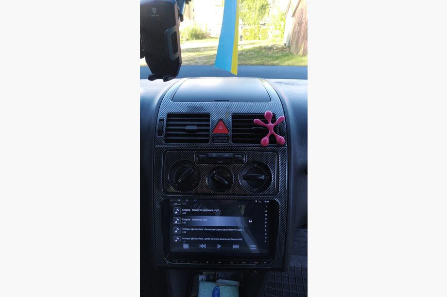 Volkswagen Touran 2003–2010 Instrumentbordbeklædning Foto 15