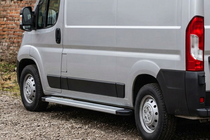 Fiat Ducato 2006–2025 Sidetrin Maya V2 (2 stk., aluminium) Kort akselafstand foto 1