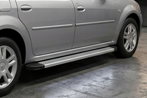 Renault Logan MCV 2005–2013 Sidetrin Maya V2 (2 stk., aluminium) foto 1