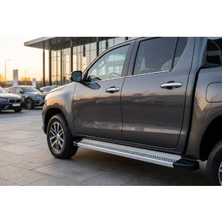 Sidetrin Maya V2 (2 stk., aluminium) Toyota Hilux 2015– foto 1