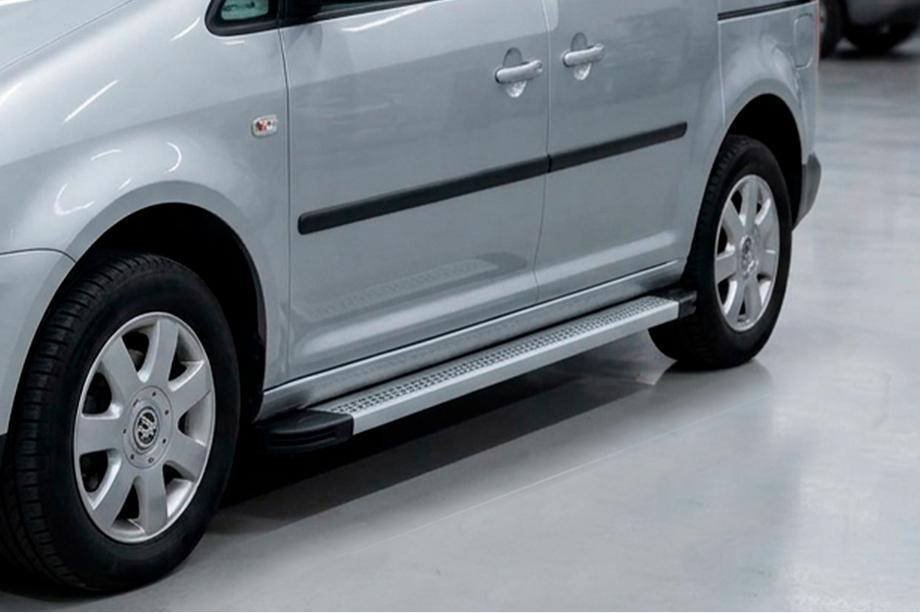 Volkswagen Caddy 2010–2015 Sidetrin Maya V2 (2 stk., aluminium) Maxi hjulbase Image