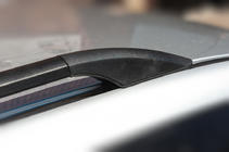 Toyota Rav 4 2006–2013 Sorte tyrkiske tagrælinger Lang akselafstand, metalfødder foto 11
