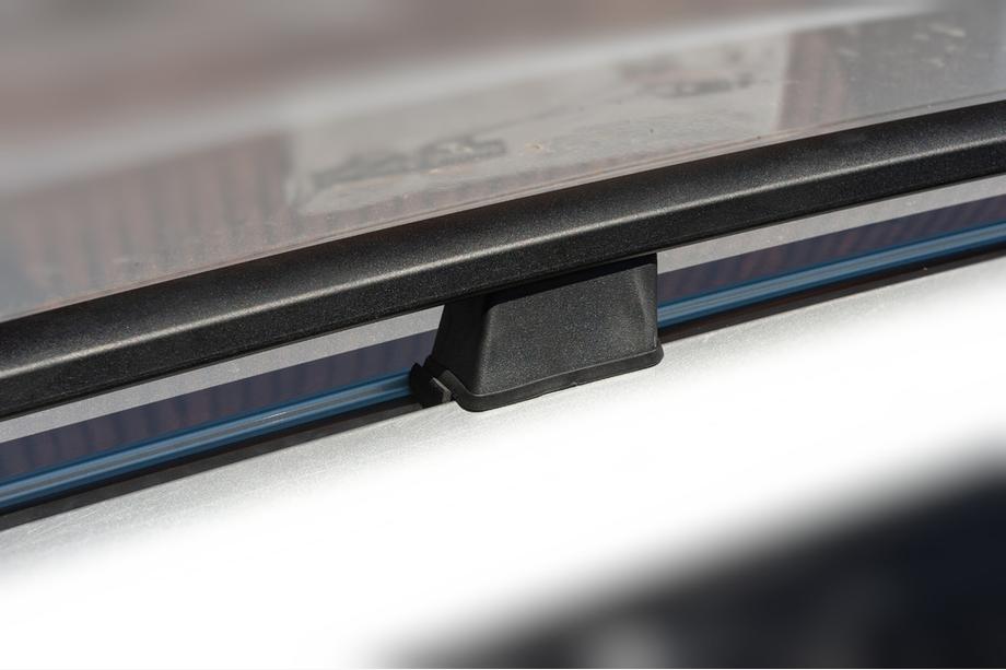 Toyota Rav 4 2006–2013 Sorte tyrkiske tagrælinger Kort akselafstand, metalfødder Foto 10