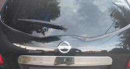 Nissan Qashqai 2010–2014 Liste over nummerplade (rustfrit stål) Uden knap, Carmos - tyrkisk stål foto 2