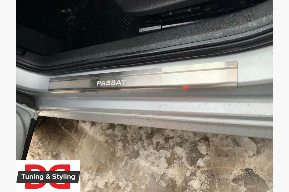 Volkswagen Passat B7 2012–2015 Dørtrinslister Nathaniko (4 stk., rustfrit stål) USA, Standard – Lohmann monteringstape, 0,5 mm Foto 3