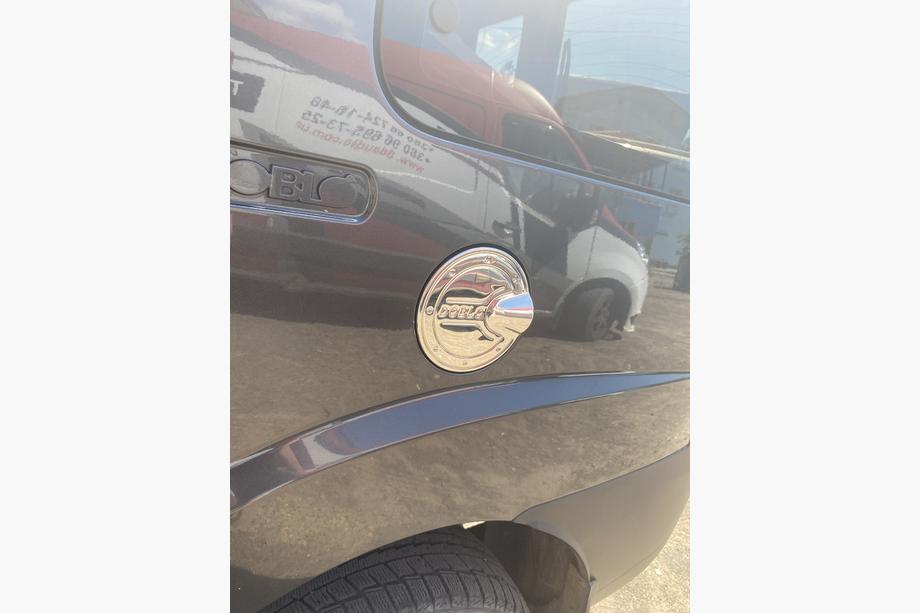 Fiat Doblo I 2005–2010 Tankdækselbeklædning (rustfrit stål) OmsaLine - italiensk rustfrit stål Foto 4