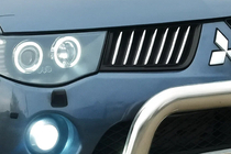 Mitsubishi L200 2006–2015 Kromlister til kølergrill (14 stk., rustfrit stål) Carmos - Tyrkisk stål foto 1