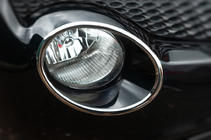 Nissan Juke 2010–2019 Krom forlygterammer (2 stk., rustfrit stål) foto 1
