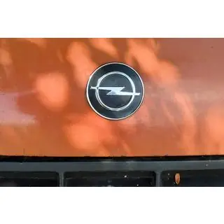 Emblem (Tyrkiet) Opel Vectra A 1987–1995 foto 1
