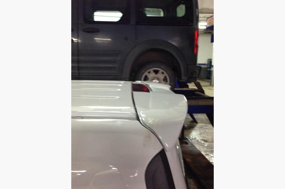 Ford Connect 2014–2021 Spoiler (til lakering) Foto 9
