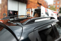 Nissan Juke 2010–2019 Tagrælinger Skyport (sorte) foto 3