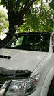 Toyota Hilux 2006–2015 Solskærm til forrude (med beslag) foto 5