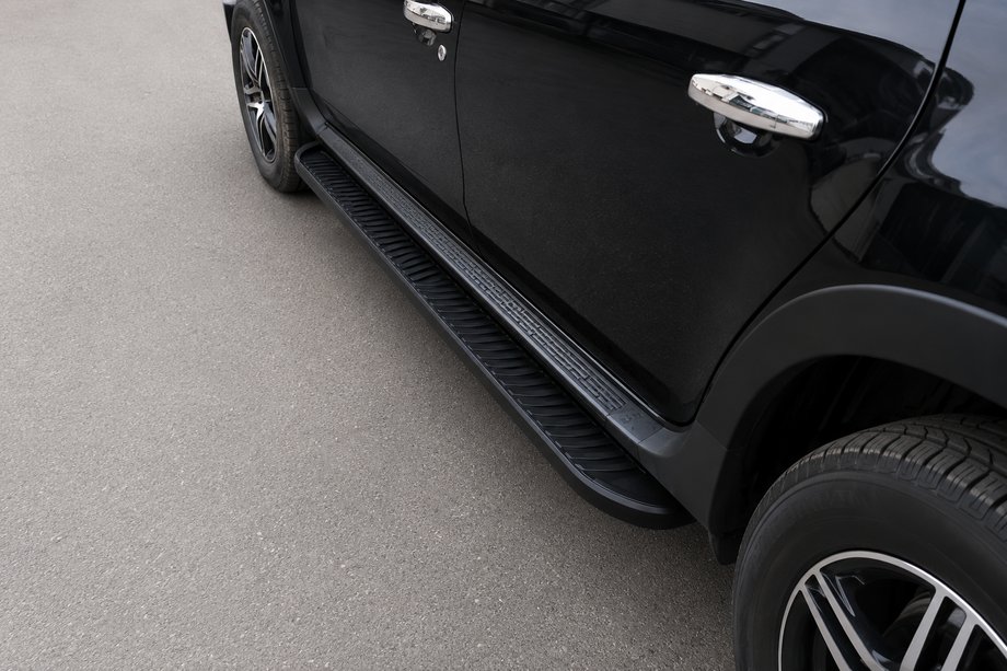 Renault Duster 2008–2017 Sidetrin Tayga Black (2 stk., aluminium) Image