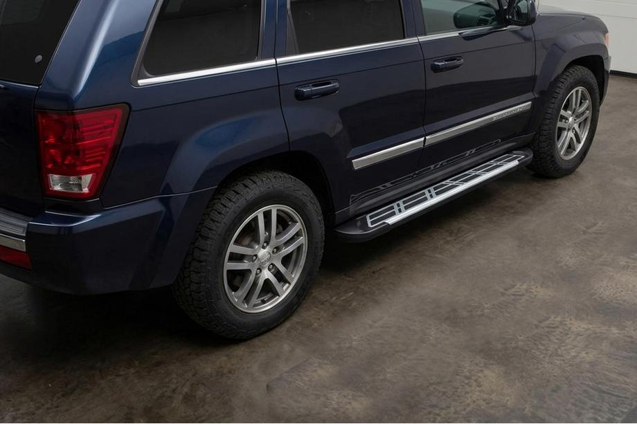 Jeep Grand Cherokee WK 2004–2010 Sunrise sidetrin (2 stk., aluminium) Image