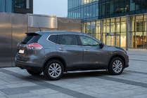 Nissan X-trail T32/Rogue 2014–2021 Maydos V1 sidetrin (2 stk., aluminium + rustfrit stål) foto 1