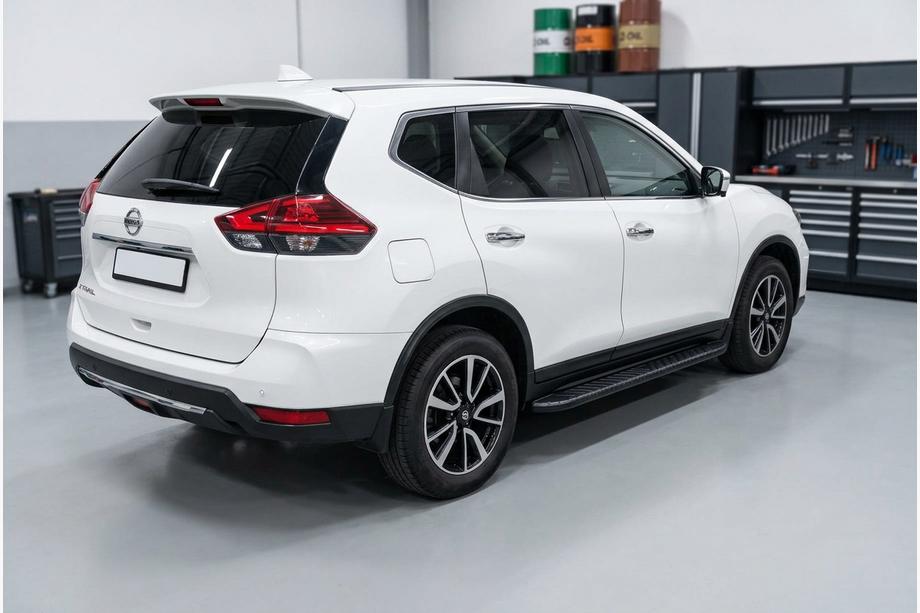 Nissan X-trail T32/Rogue 2014–2021 Bosphorus Black sidetrin (2 stk., aluminium) Image