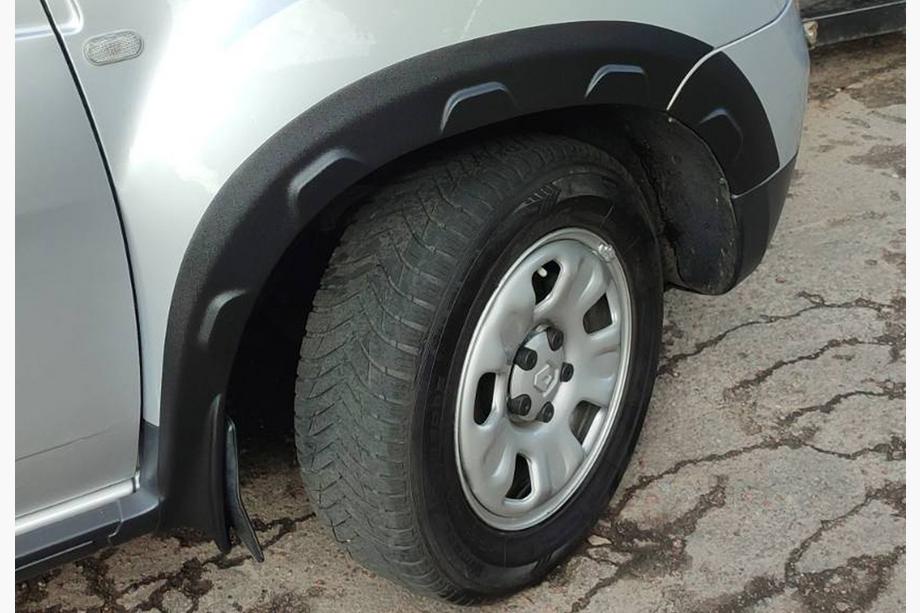 Dacia Duster 2008–2018 Hjulkassekanter med fremspring (8 stk., plast) Foto 11
