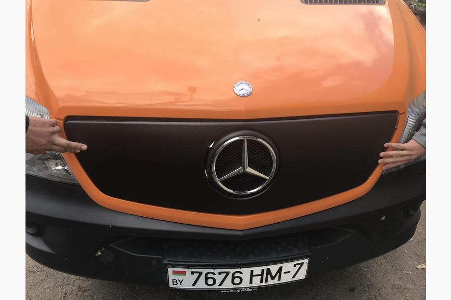 Mercedes Sprinter W906 2006–2018 Vinterafdækning til kølergrill V1 (2013↗) Foto 6