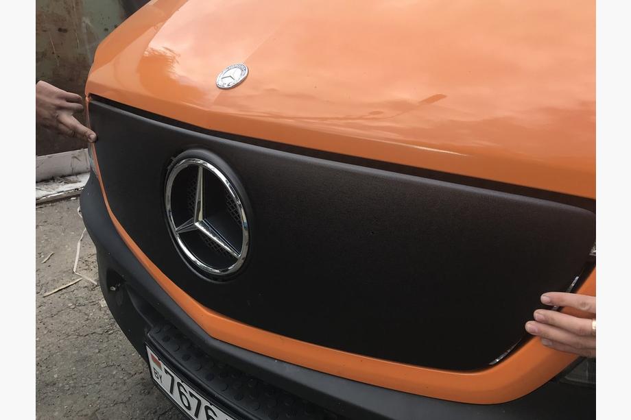 Mercedes Sprinter W906 2006–2018 Vinterafdækning til kølergrill V1 (2013↗) Foto 7