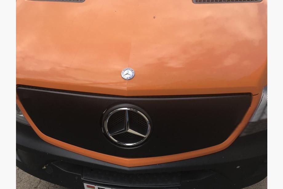 Mercedes Sprinter W906 2006–2018 Vinterafdækning til kølergrill V1 (2013↗) Foto 5