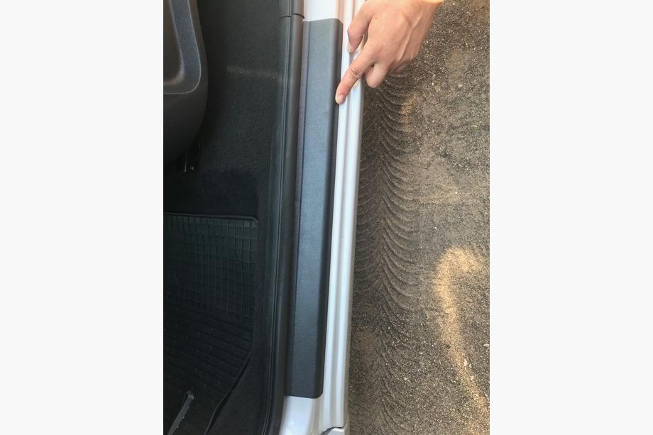 Renault Kangoo 2008–2020 DDU dørtrinslister (2 stk., plast) Foto 5