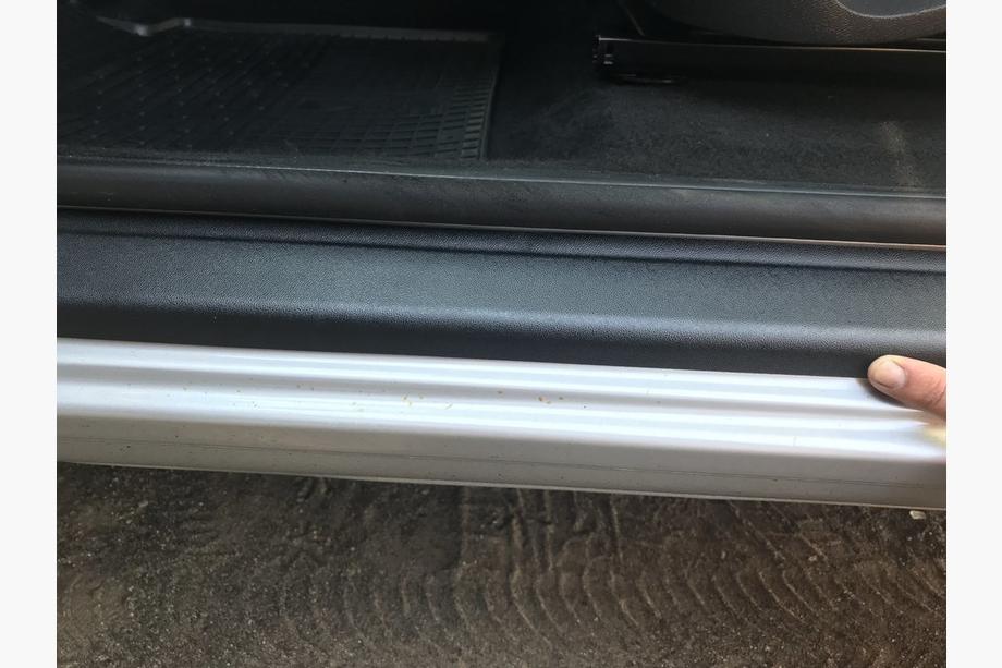 Renault Kangoo 2008–2020 DDU dørtrinslister (2 stk., plast) Foto 6