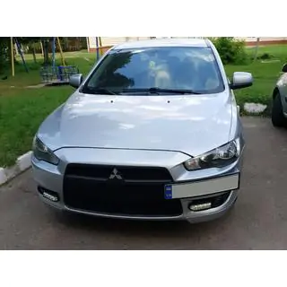 Nummerpladeholder (plast) Mitsubishi Lancer X 2008– foto 3