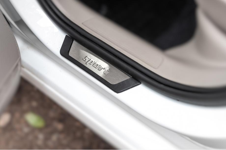 Volkswagen Golf 7/E-Golf 2012–2020 Flexill Sport dørtrinslister (4 stk., rustfrit stål) Foto 4