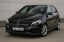 Mercedes B-klasse W246 2011–2018 Forreste kølergrill Diamond Black (2015-2018) foto 1