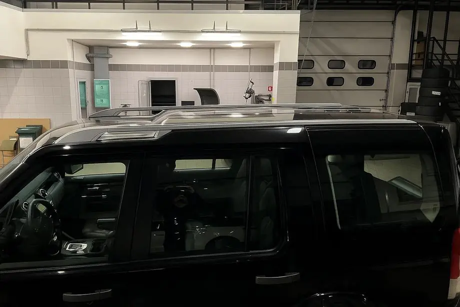 Land Rover Discovery IV 2009–2017 Tagrælinger Original model (grå) Image
