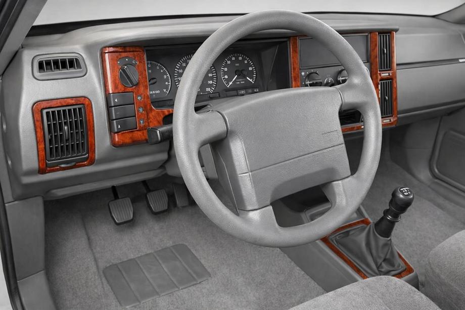 Volvo 440/460 1988–1996 Instrumentbordbeklædning Image