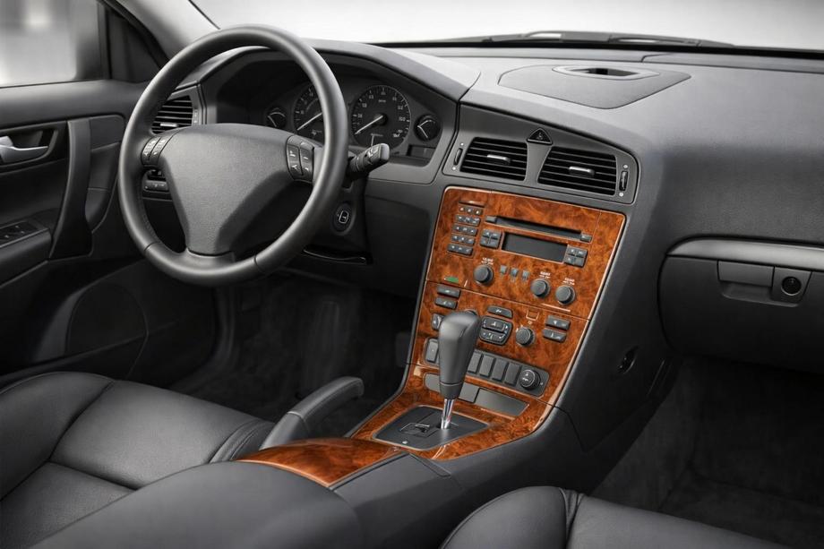 Volvo S60 2000–2009 Instrumentbordbeklædning (2000-2005) Trælook Image